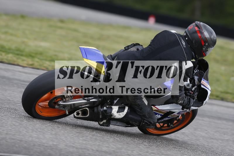 /Archiv-2025/06 18.04.2025 Speer Racing ADR/Gruppe rot/backside